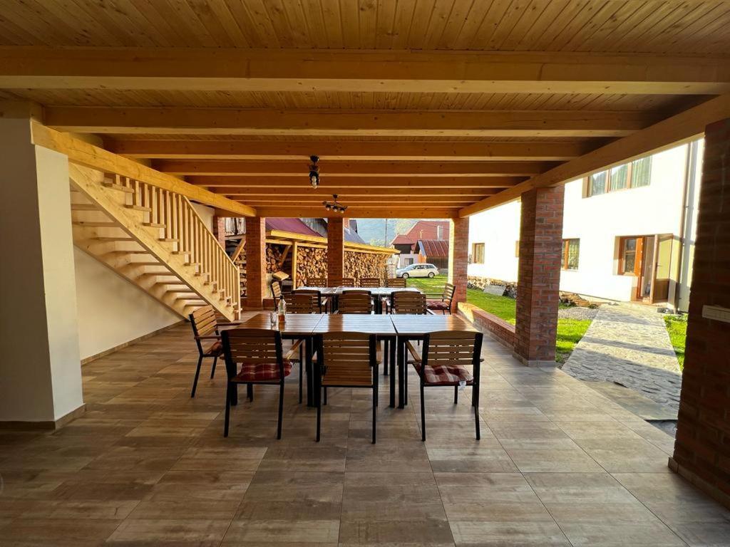 Casa Bujor De Munte Dragoslavele Exterior foto